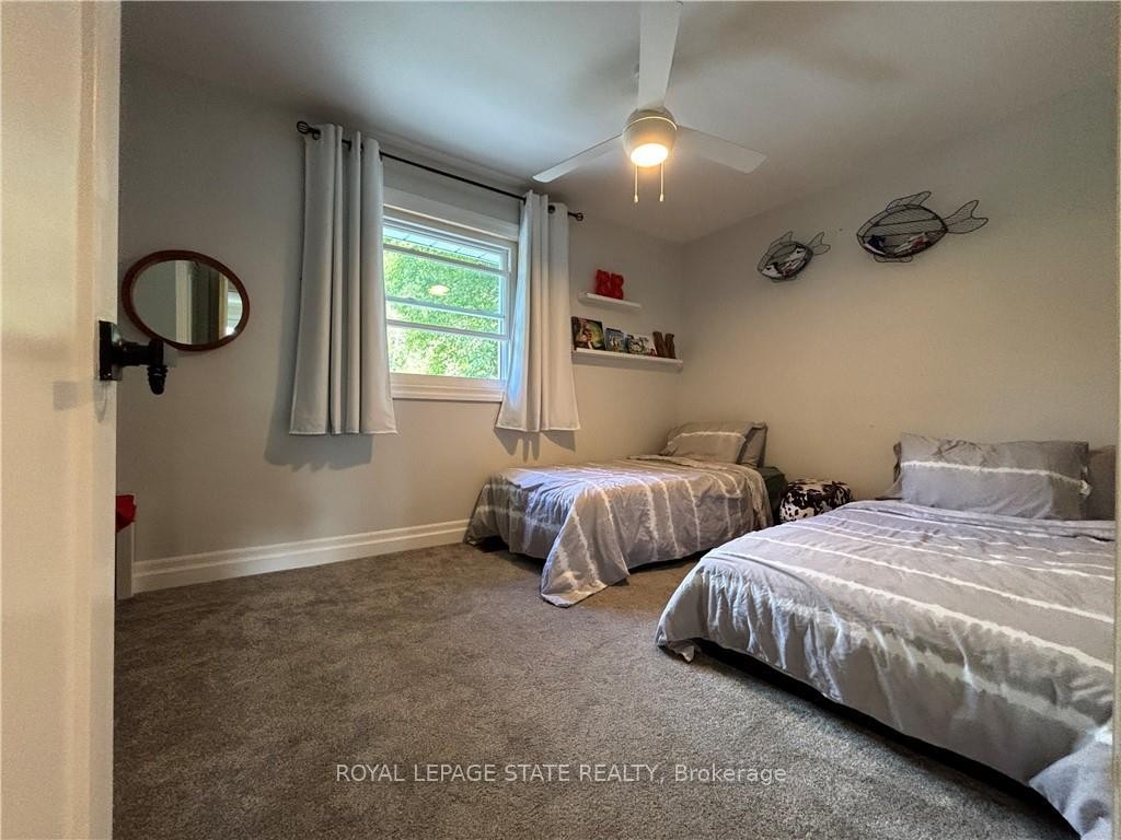 104 Diltz Road, Haldimand, ON - Indoor Photo Showing Bedroom