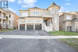 36 WEST COAST TRAIL King, ON L7B 0A4