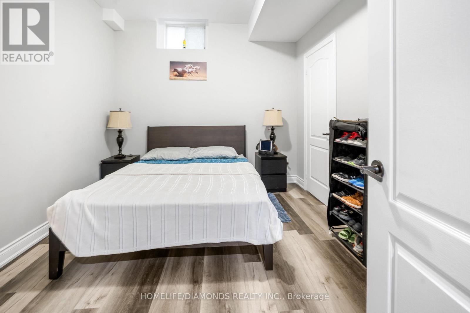36 West Coast Trail, King, ON - Indoor Photo Showing Bedroom