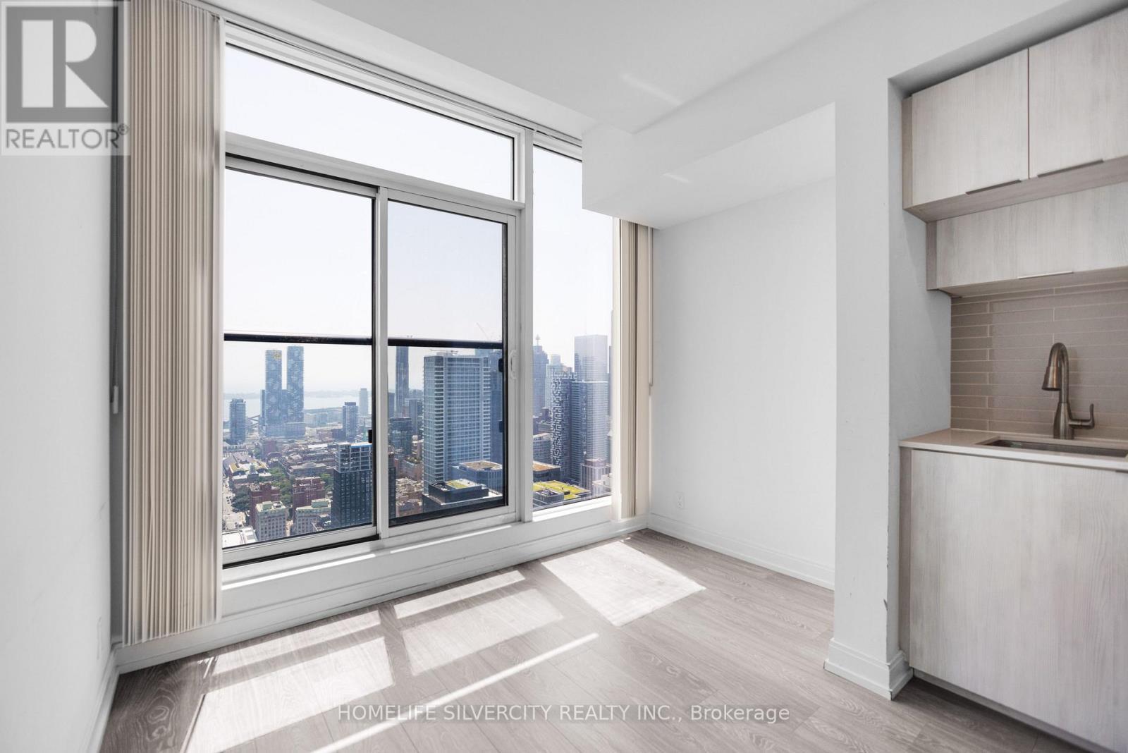 Ph8 - 181 Dundas Street E, Toronto, ON - Indoor Photo Showing Other Room