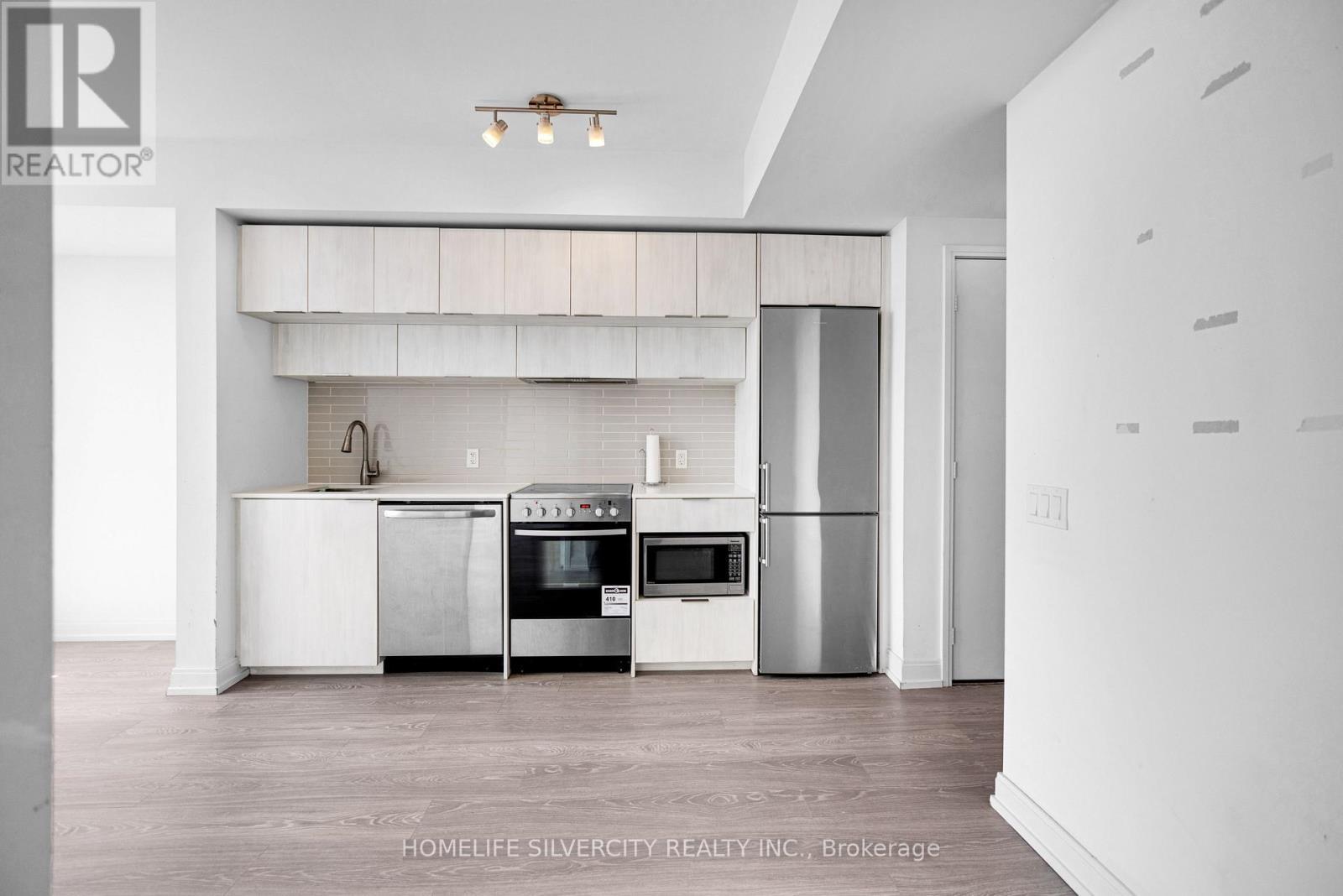 Ph8 - 181 Dundas Street E, Toronto, ON - Indoor Photo Showing Kitchen