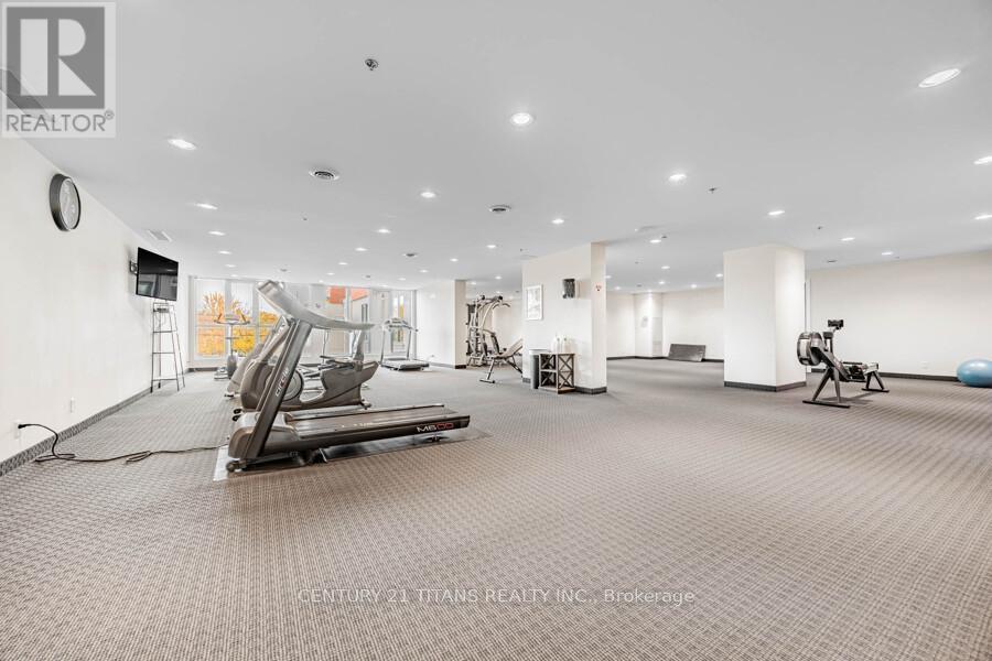 1022 - 22 East Haven Drive, Toronto, ON - Indoor Photo Showing Gym Room