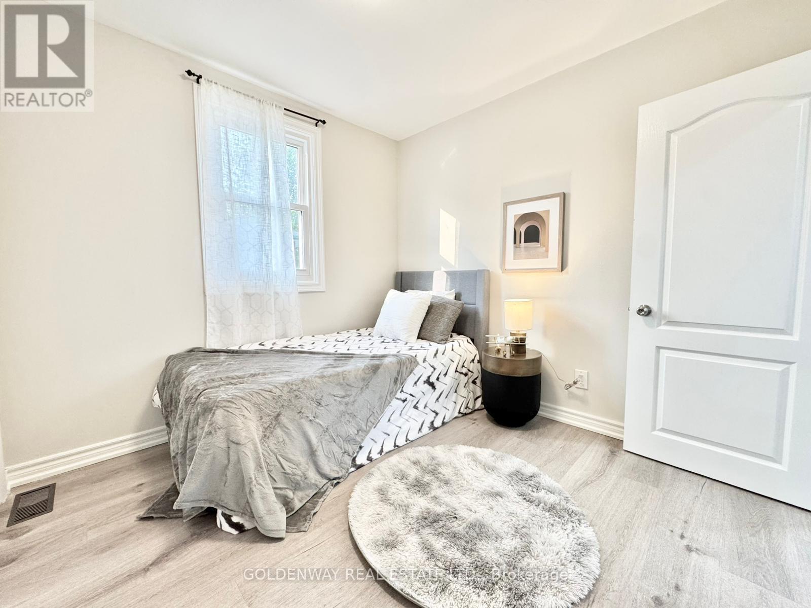 Main - 1286 Cedar Street, Oshawa, ON - Indoor Photo Showing Bedroom
