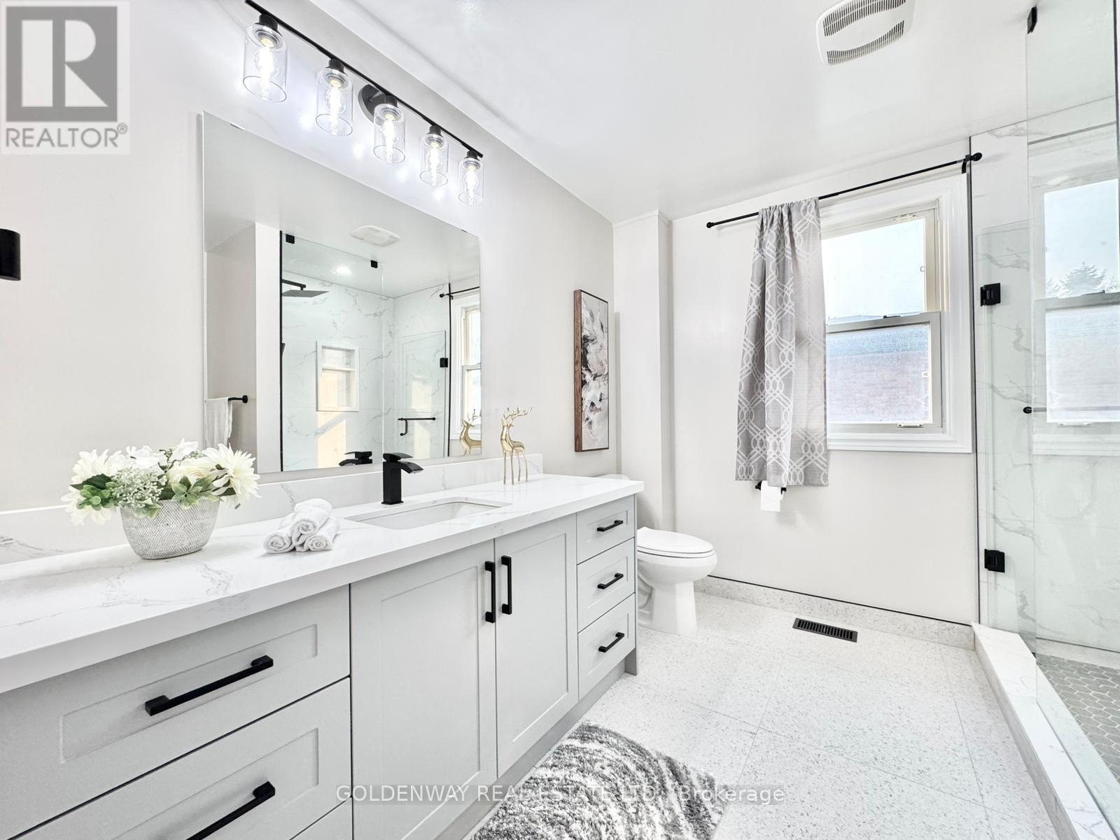 Main - 1286 Cedar Street, Oshawa, ON - Indoor Photo Showing Bathroom