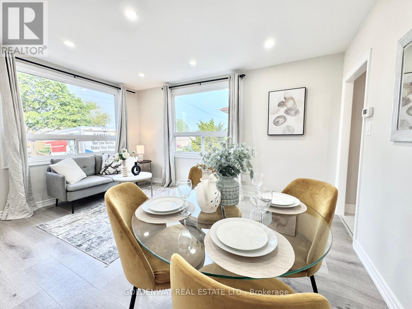 Main - 1286 Cedar Street, Oshawa, ON - Indoor