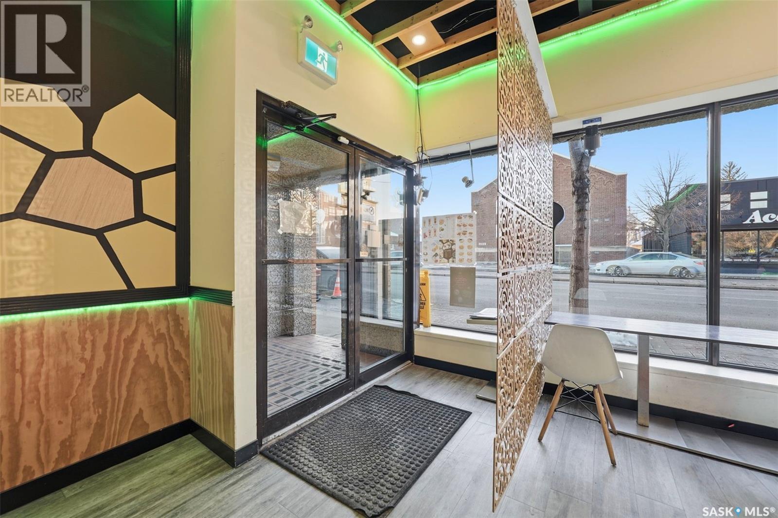 1A 1005 Broadway Avenue, Saskatoon, SK