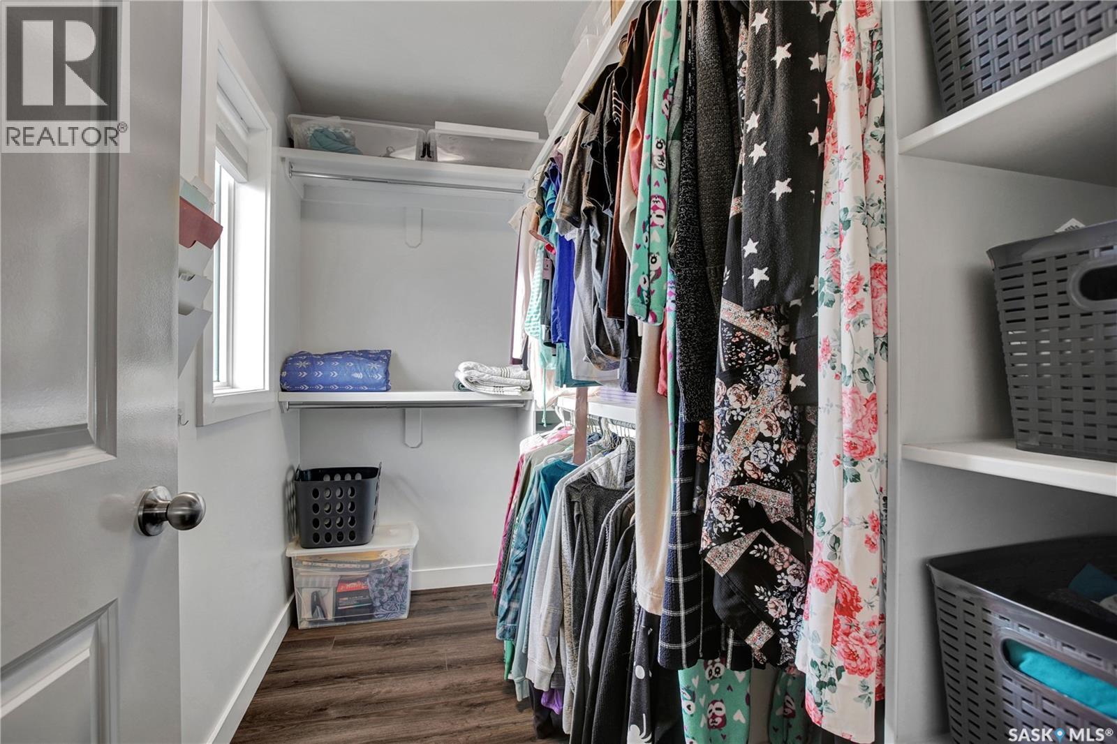 917 Rock Hill Lane, Martensville, SK - Indoor With Storage