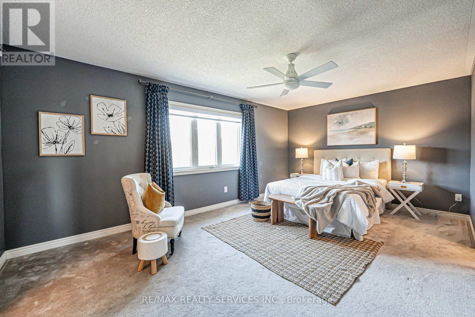 10 Mccabe Lane, New Tecumseth, ON - Indoor Photo Showing Bedroom