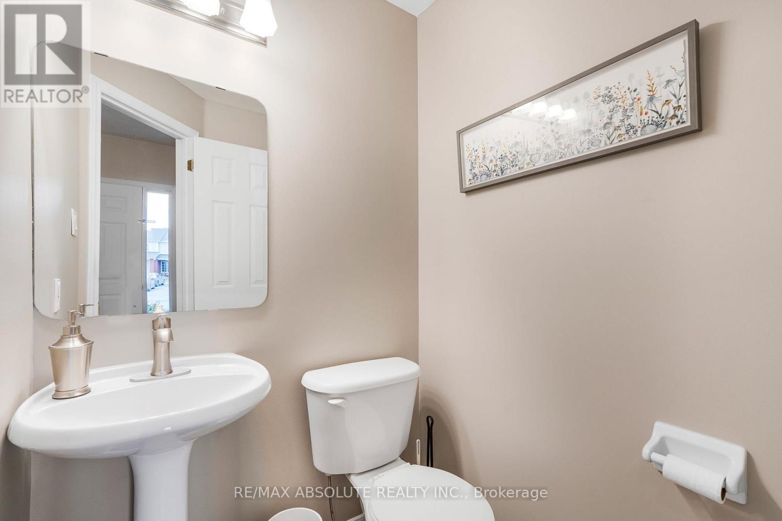 11 Foxden Place, Ottawa, ON - Indoor Photo Showing Bathroom