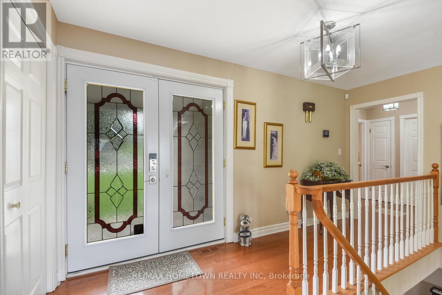 1111 Burnside Drive, Augusta, ON - Indoor Photo Showing Other Room