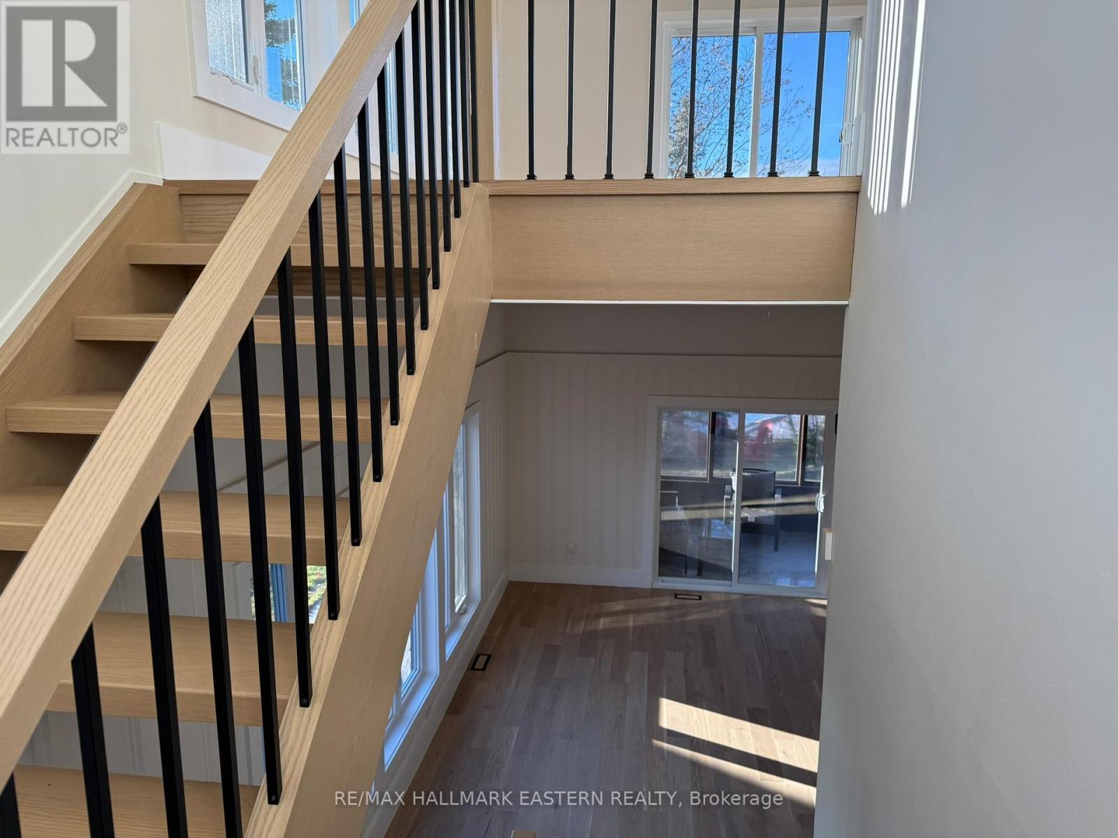 326 Indian Point Road, Kawartha Lakes (Bexley), ON - Indoor Photo Showing Other Room