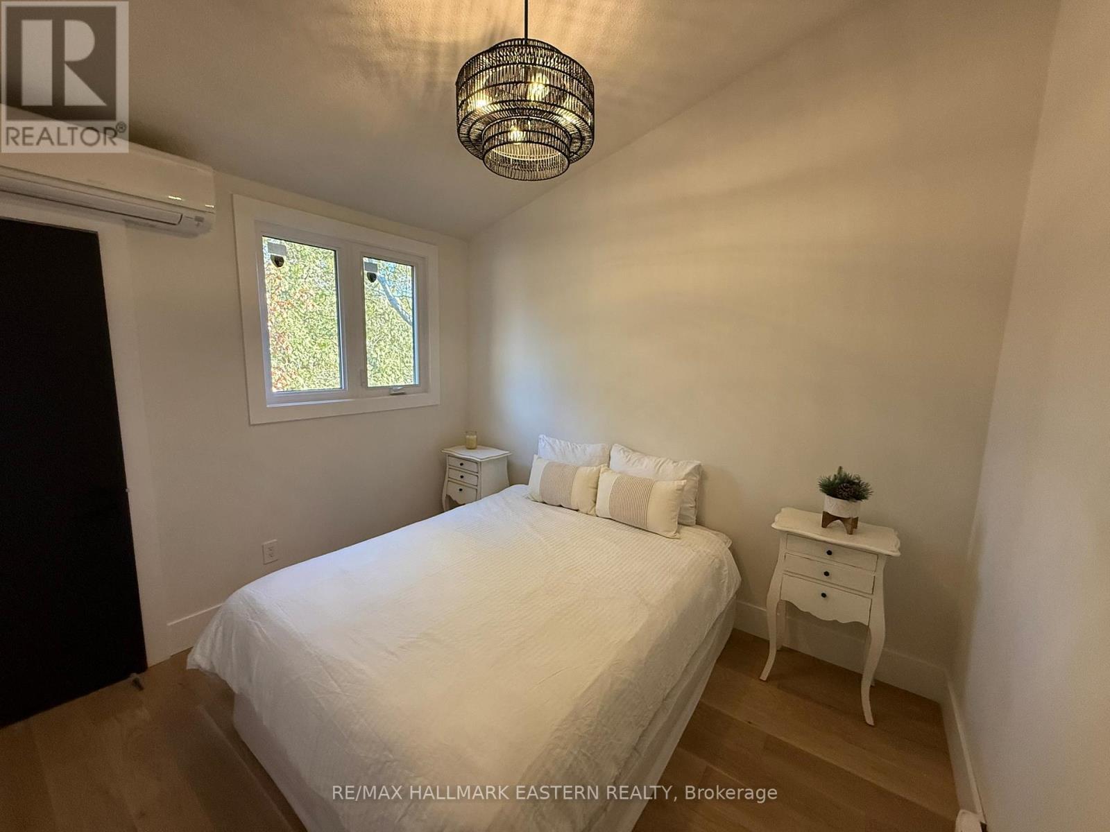 326 Indian Point Road, Kawartha Lakes (Bexley), ON - Indoor Photo Showing Bedroom