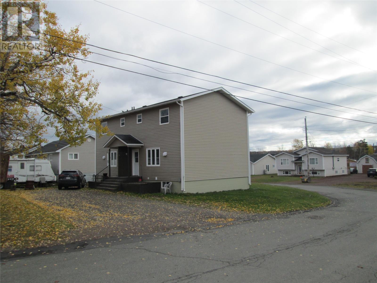 7-9 Forest Road, Bishop'S Falls, NL - Outdoor