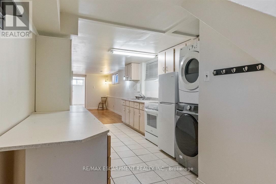 2012 Bonnymede Drive, Mississauga, ON - Indoor Photo Showing Laundry Room