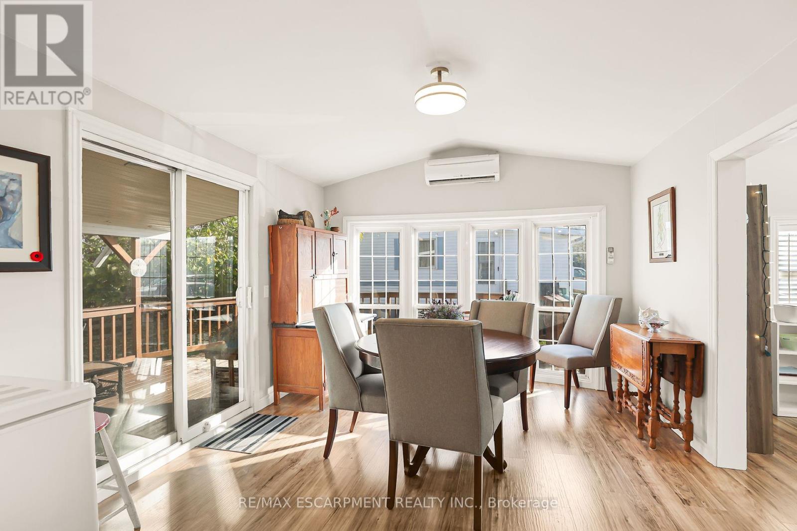 4453 Timothy Lane, Lincoln, ON - Indoor Photo Showing Dining Room