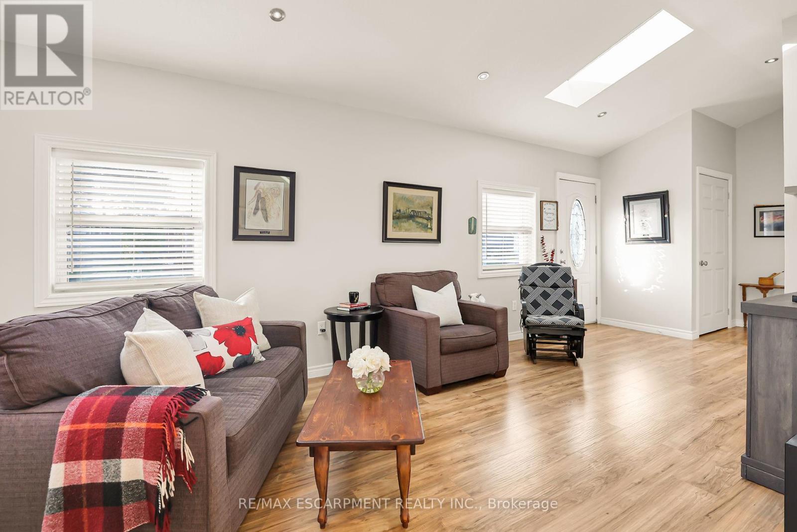 4453 Timothy Lane, Lincoln, ON - Indoor Photo Showing Living Room
