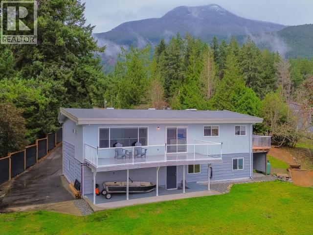 2440 Jenkinson Road, Powell River, BC - Outdoor