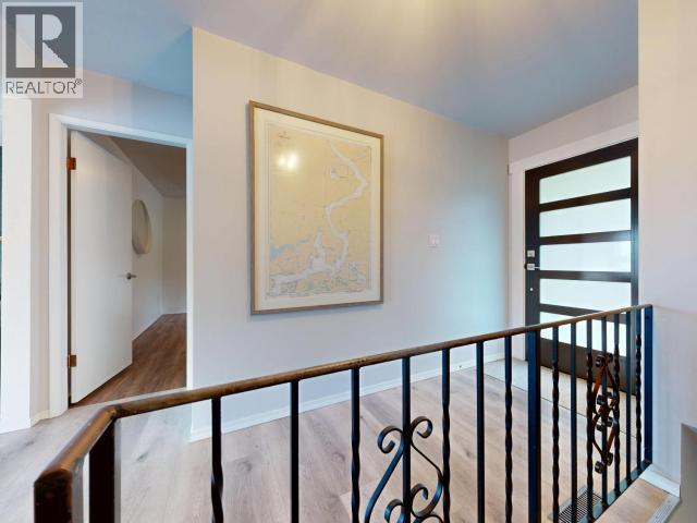 2440 Jenkinson Road, Powell River, BC - Indoor Photo Showing Other Room