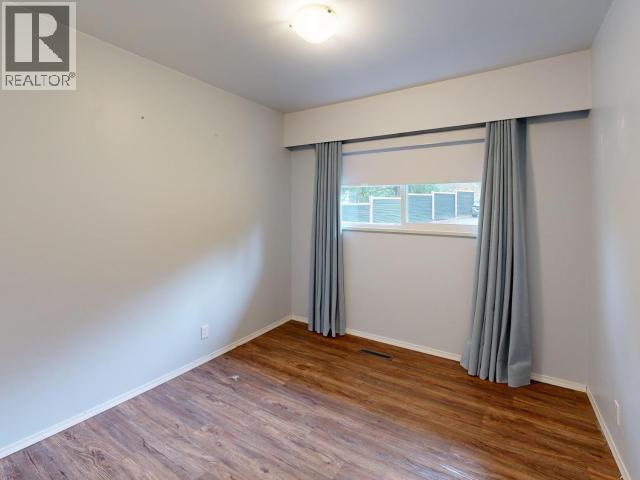 2440 Jenkinson Road, Powell River, BC - Indoor Photo Showing Other Room