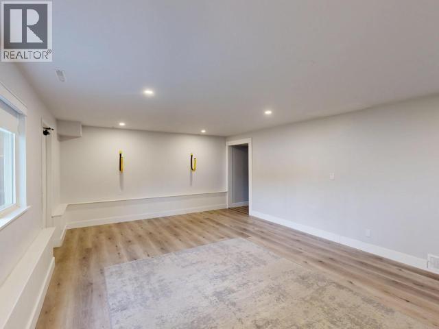 2440 Jenkinson Road, Powell River, BC - Indoor Photo Showing Other Room