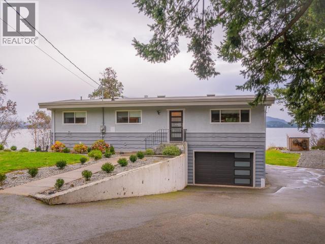 2440 Jenkinson Road, Powell River, BC - Outdoor