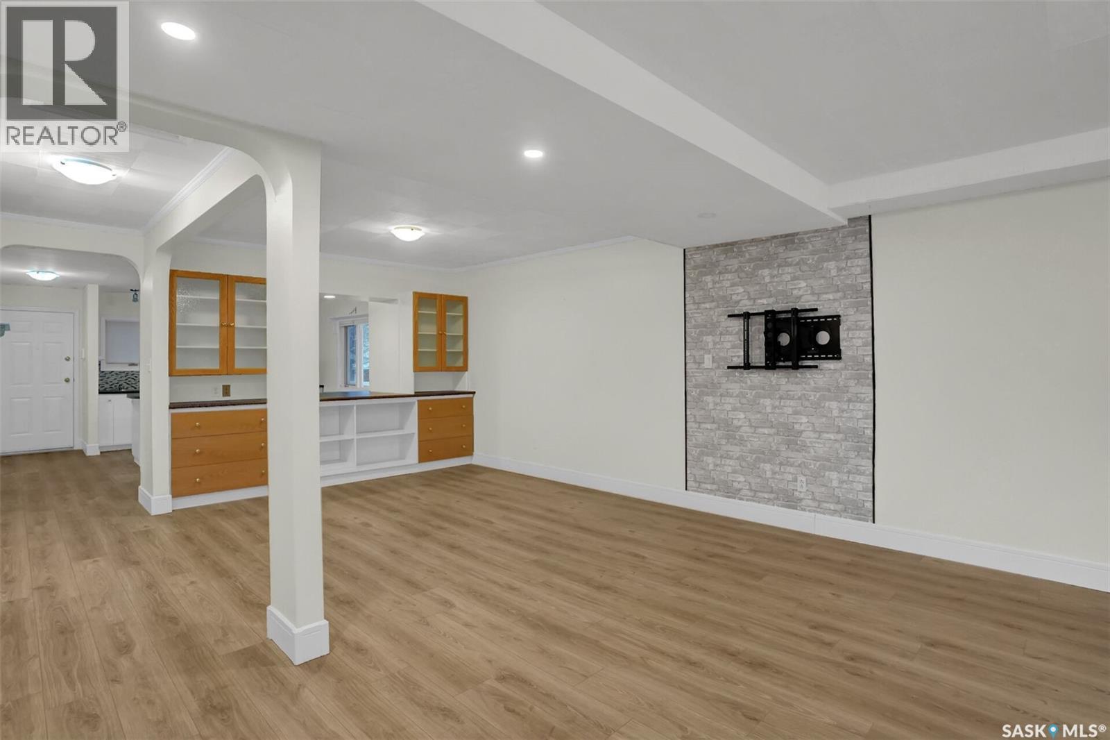 2826 23Rd Avenue, Regina, SK - Indoor