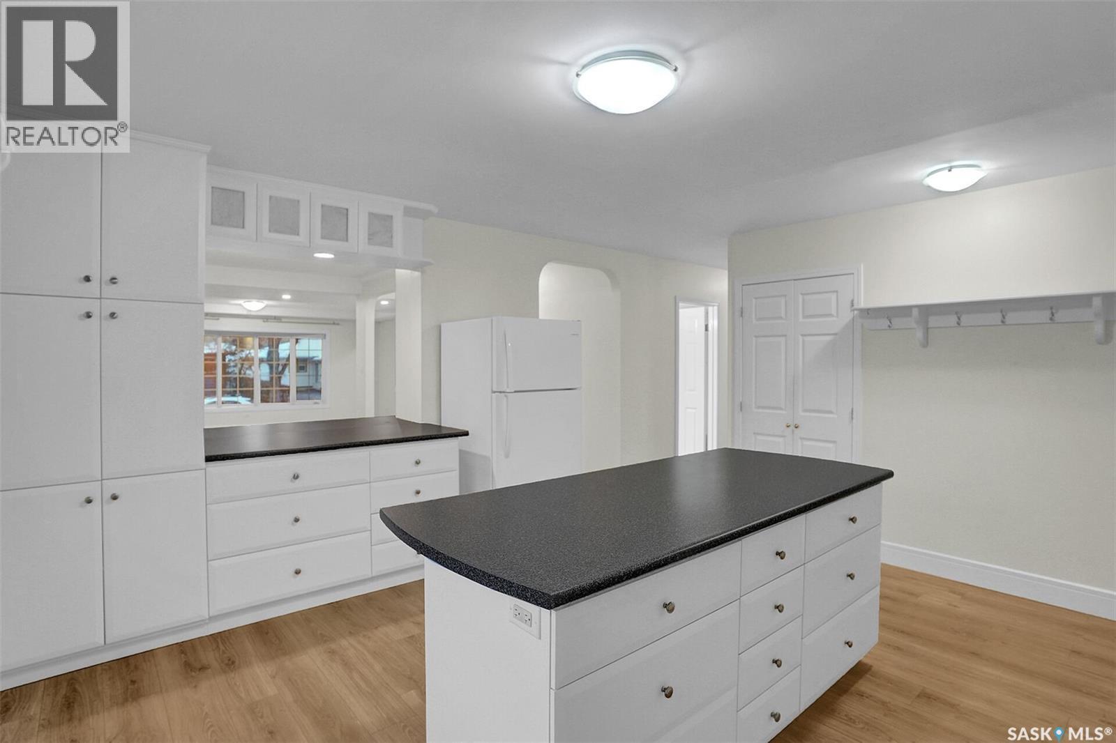 2826 23Rd Avenue, Regina, SK - Indoor