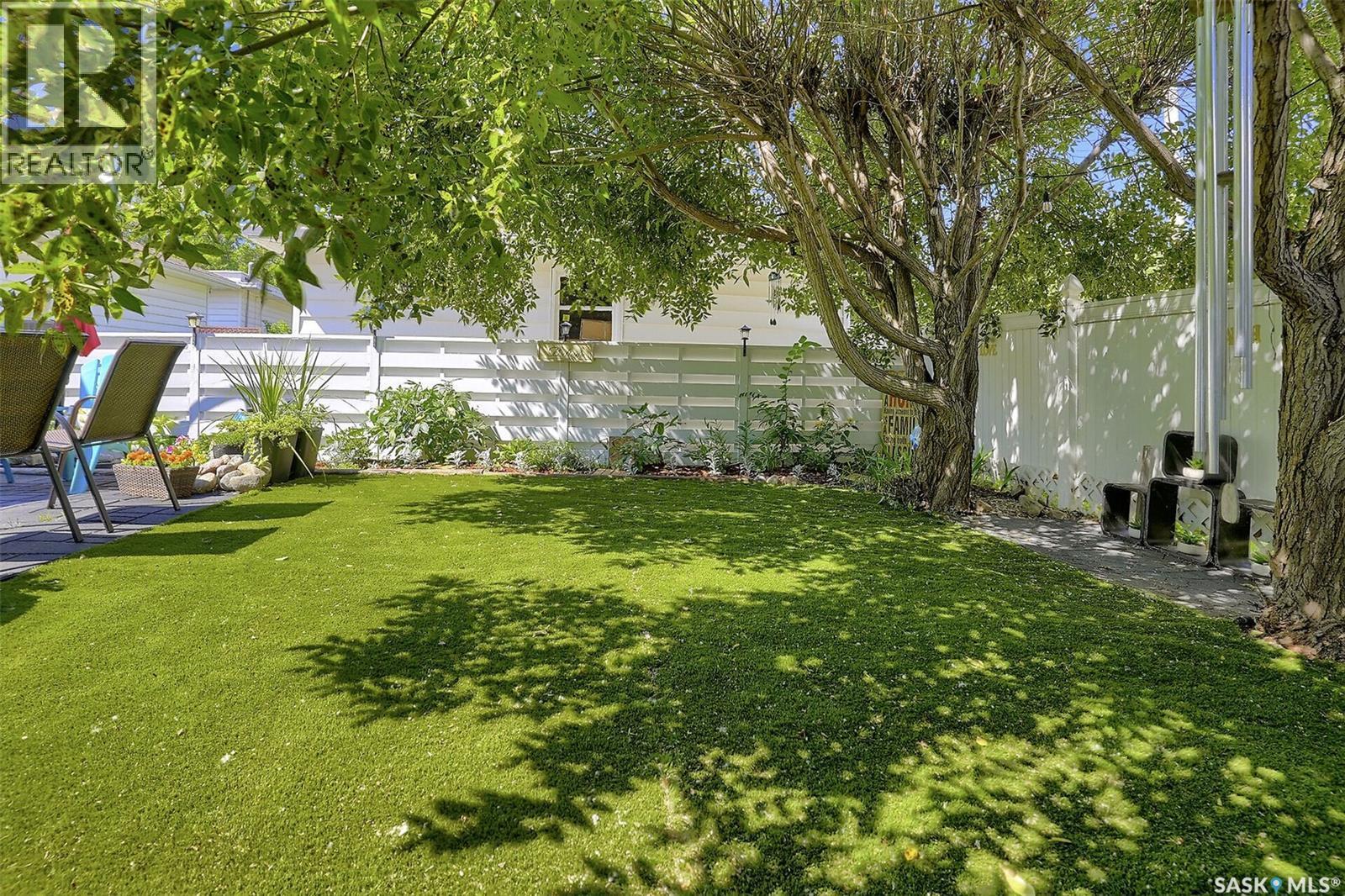 2826 23Rd Avenue, Regina, SK - Outdoor