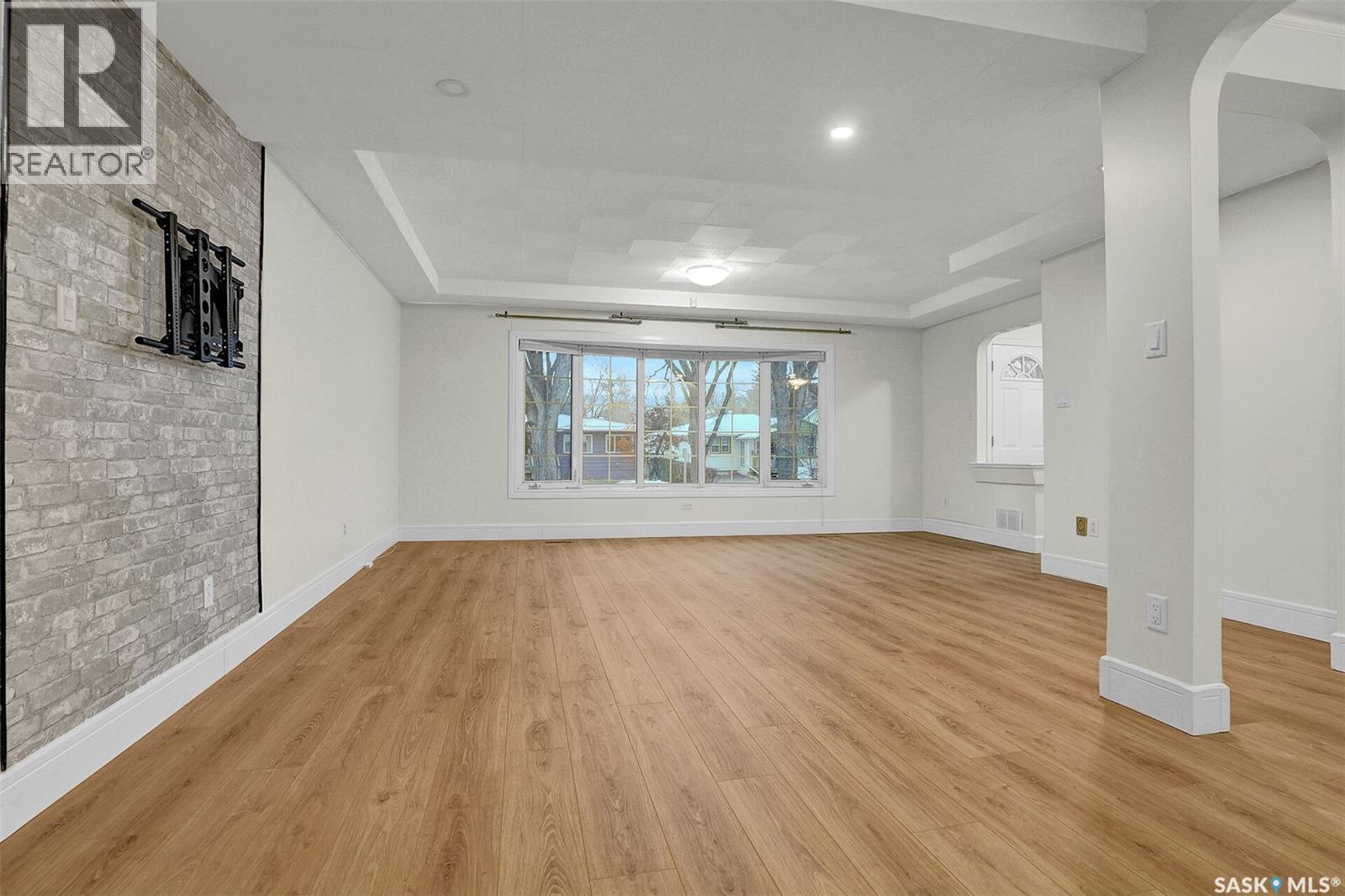 2826 23Rd Avenue, Regina, SK - Indoor Photo Showing Other Room