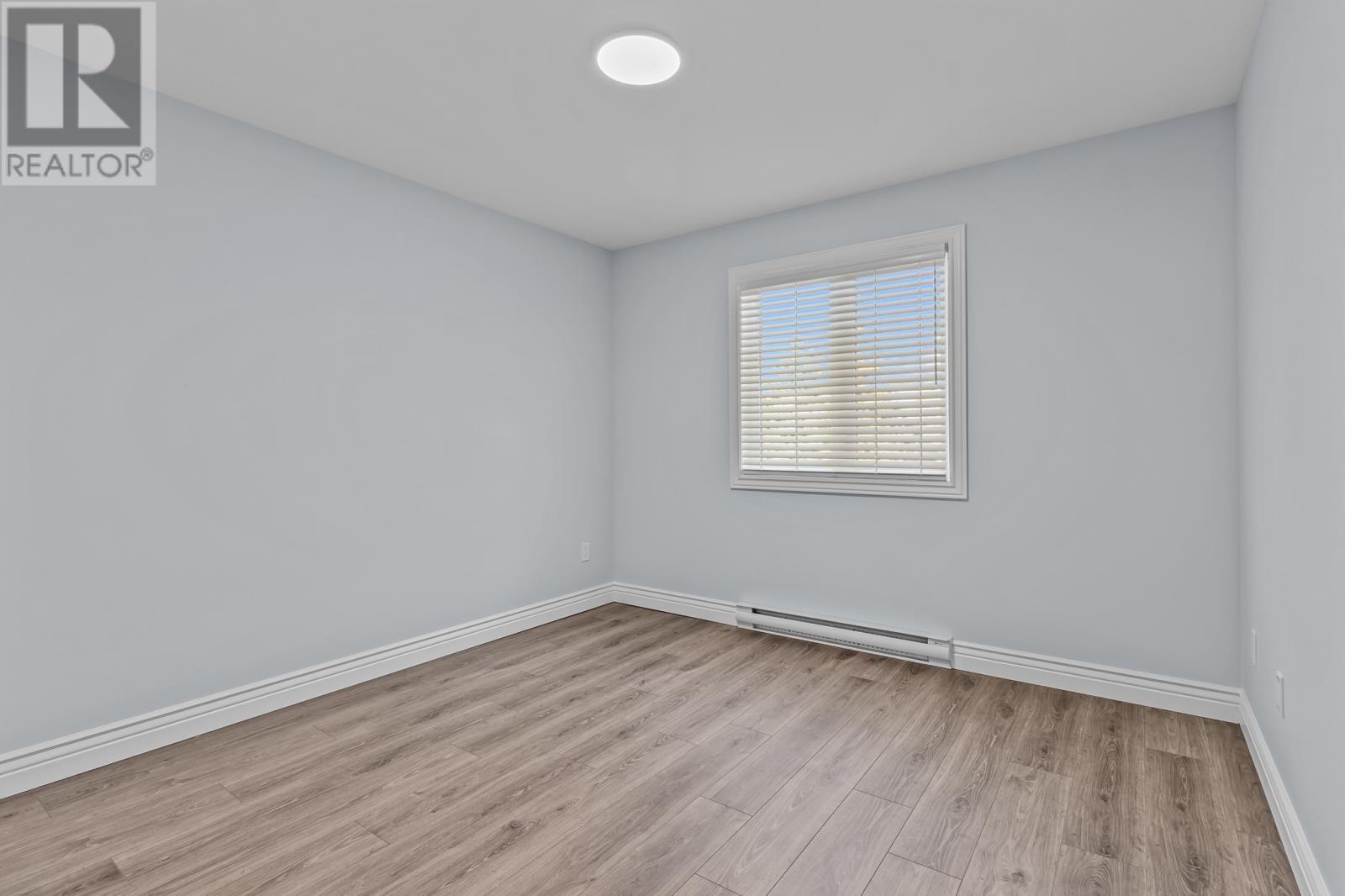 8 Burry Port Street, St. John'S, NL - Indoor Photo Showing Other Room