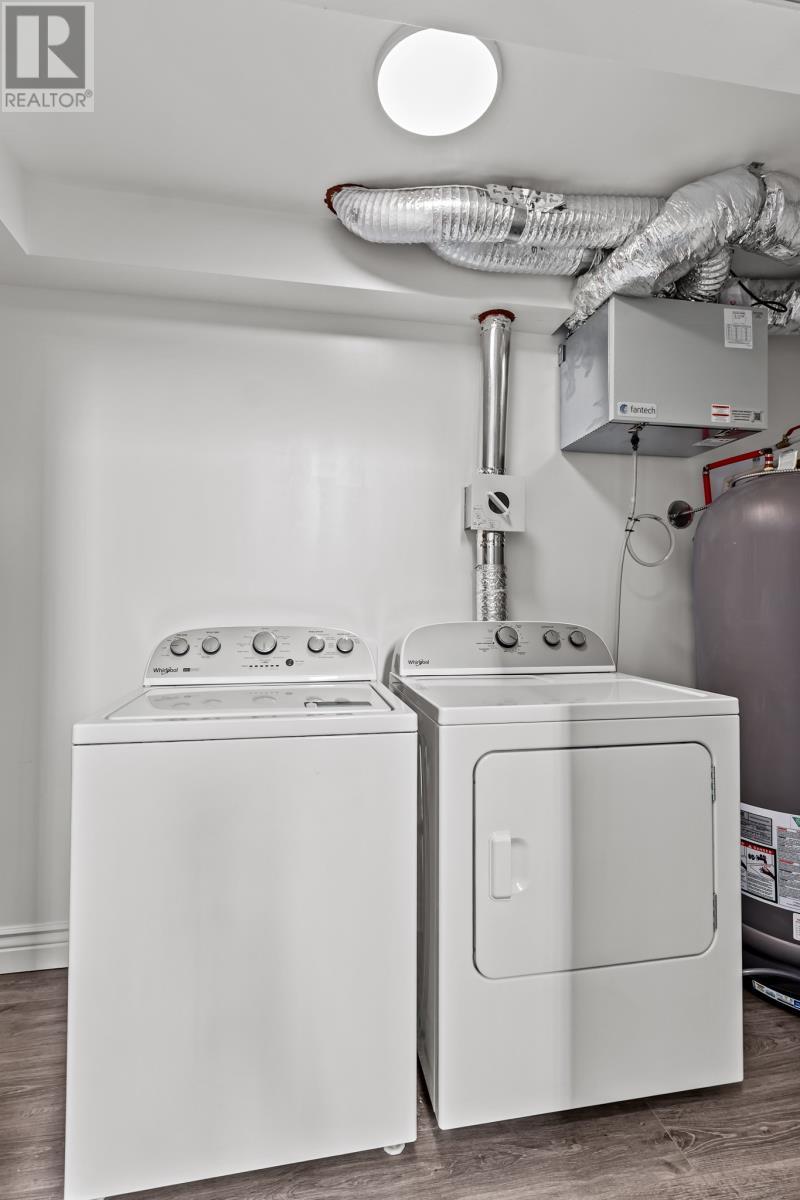 8 Burry Port Street, St. John'S, NL - Indoor Photo Showing Laundry Room