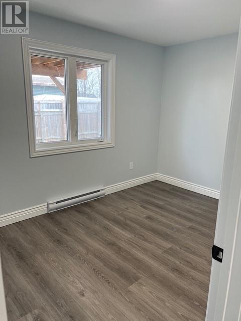 8 Burry Port Street, St. John'S, NL - Indoor Photo Showing Other Room