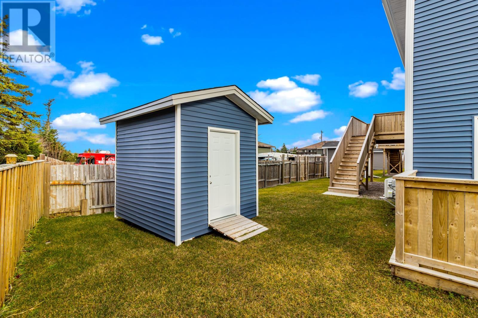 8 Burry Port Street, St. John'S, NL - Outdoor