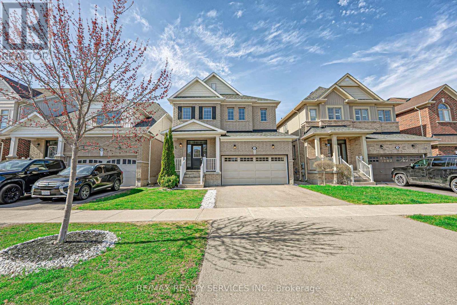 10 Mccabe Lane, New Tecumseth, ON - Outdoor With Facade