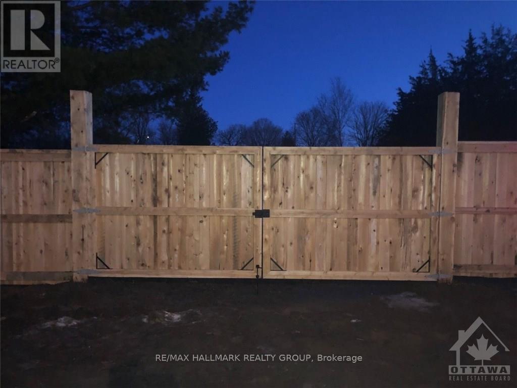 52 Halton Street, Perth, ON