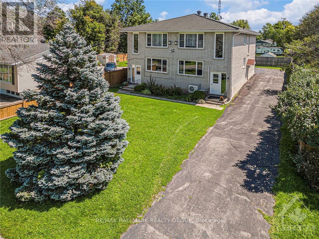 52 Halton Street, Perth, ON