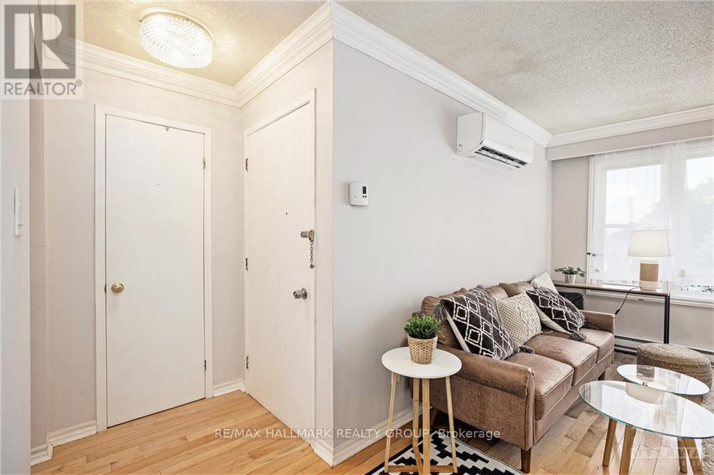 52 Halton Street, Perth, ON