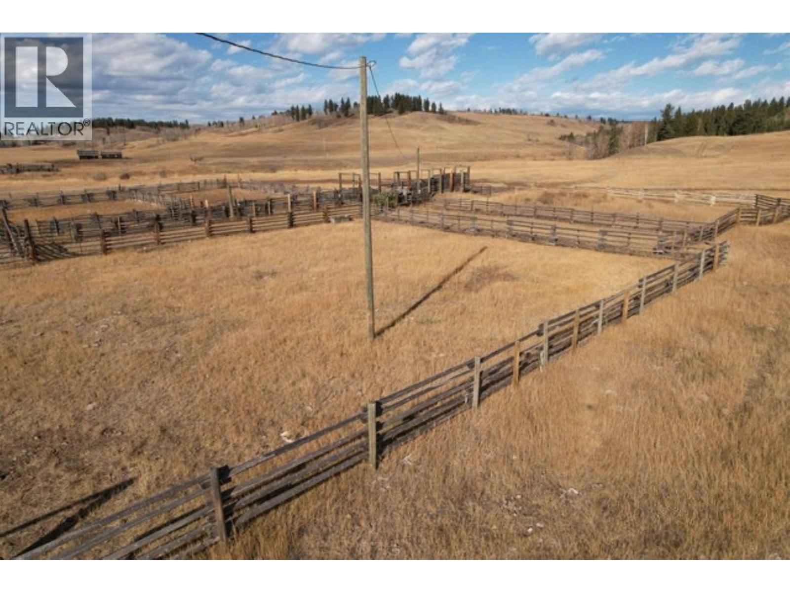 5503 Backvalley Road, 100 Mile House, BC