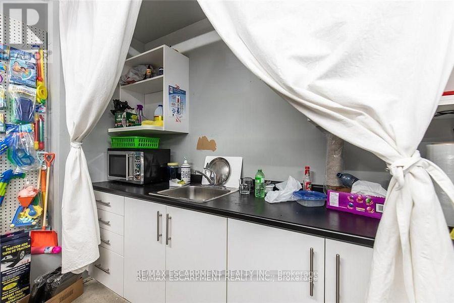 2340 King Street E, Hamilton, ON - Indoor