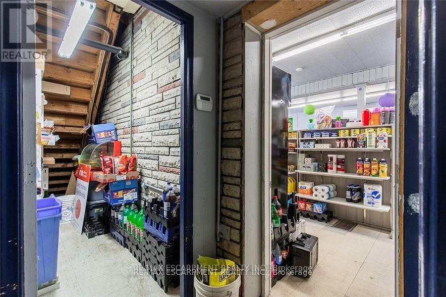 2340 King Street E, Hamilton, ON - Indoor Photo Showing Other Room