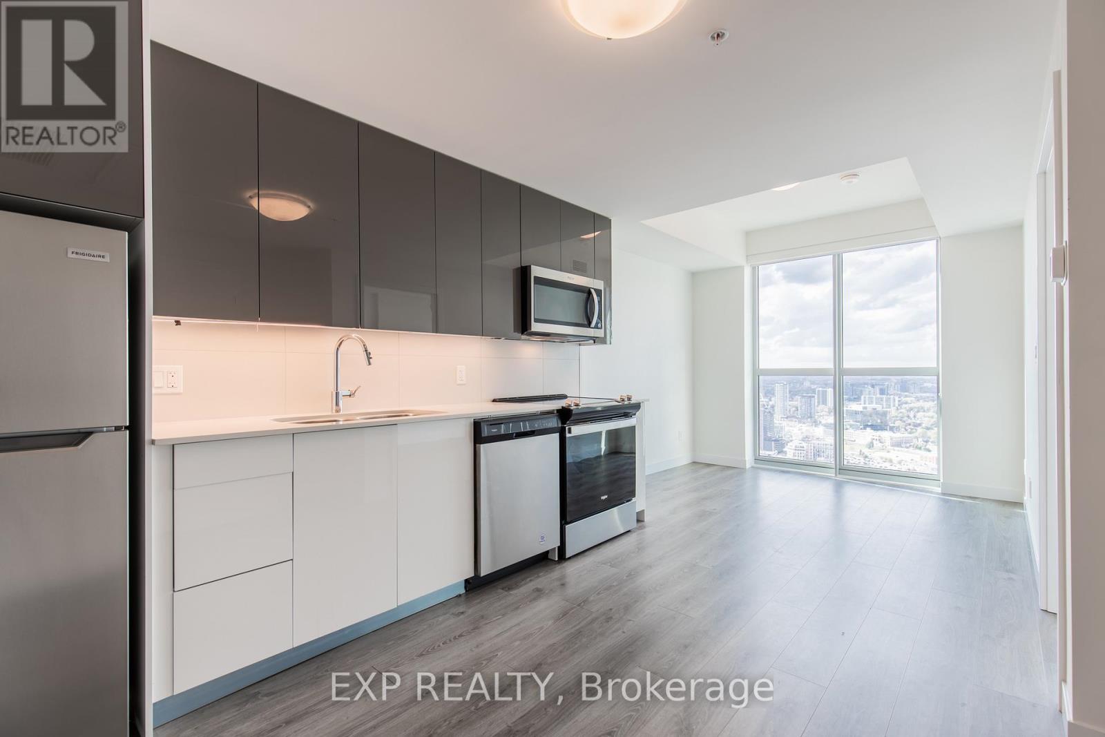 3908 - 60 Frederick Street, Kitchener, ON - Indoor Photo Showing Kitchen With Upgraded Kitchen