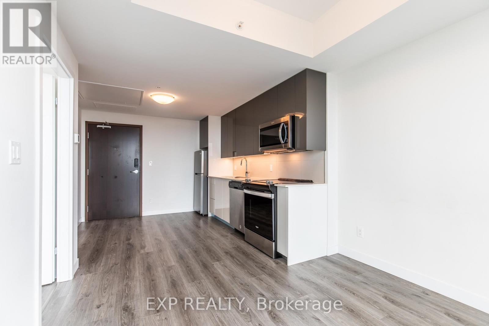 3908 - 60 Frederick Street, Kitchener, ON - Indoor Photo Showing Kitchen