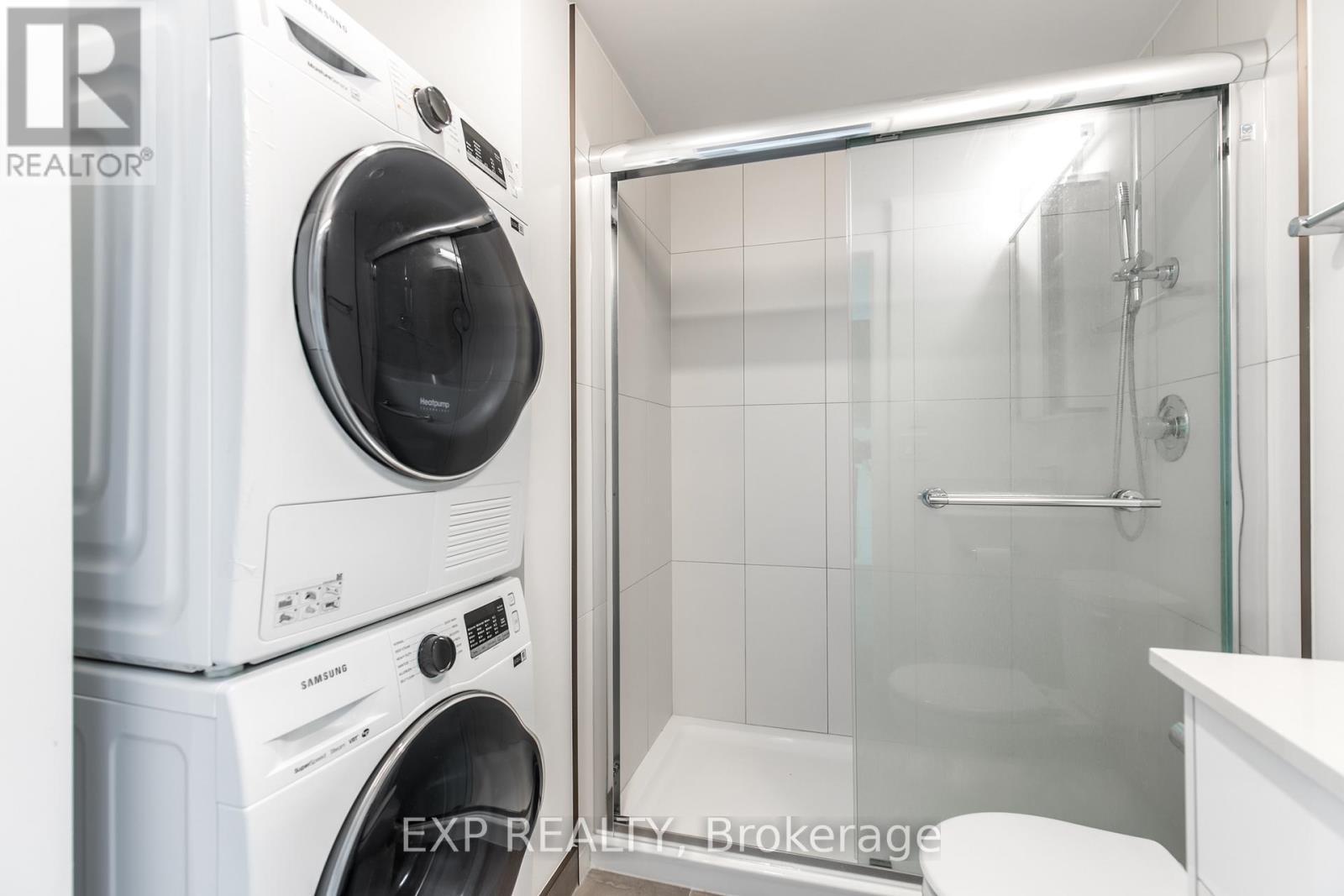 3908 - 60 Frederick Street, Kitchener, ON - Indoor Photo Showing Laundry Room