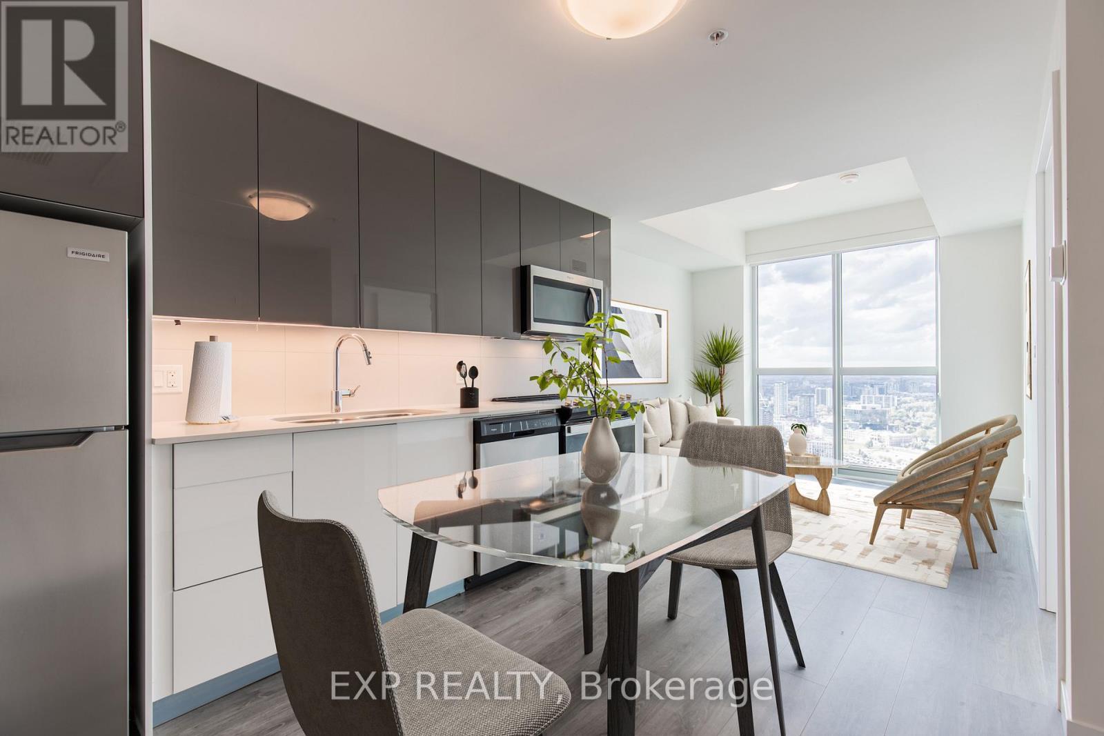 3908 - 60 Frederick Street, Kitchener, ON - Indoor