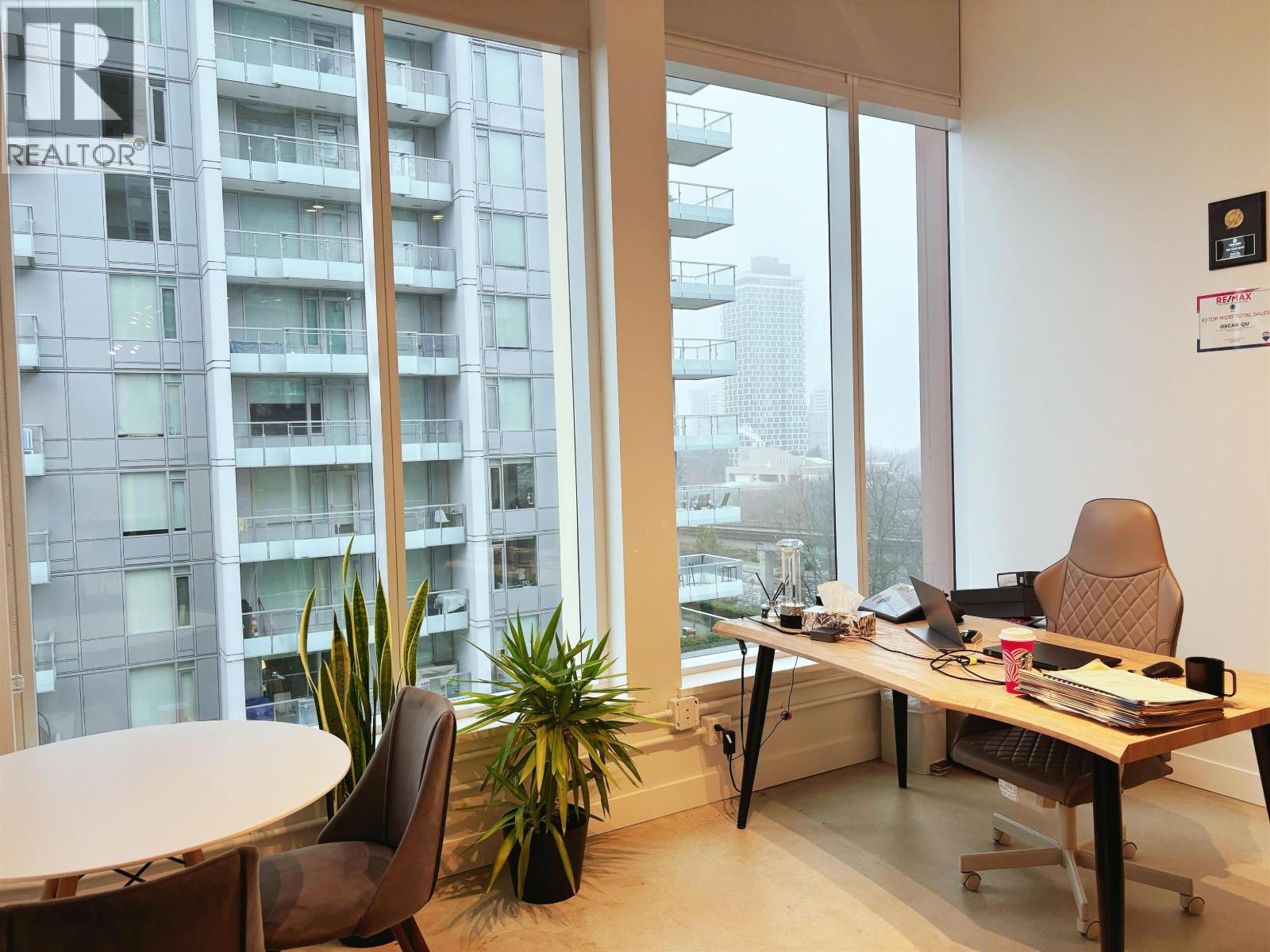 631 6378 Silver Avenue, Burnaby, BC