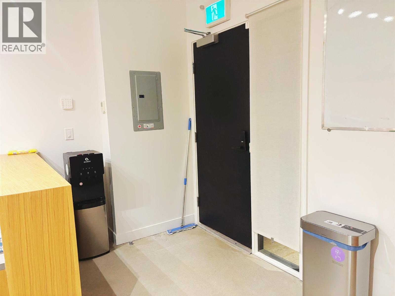 631 6378 Silver Avenue, Burnaby, BC