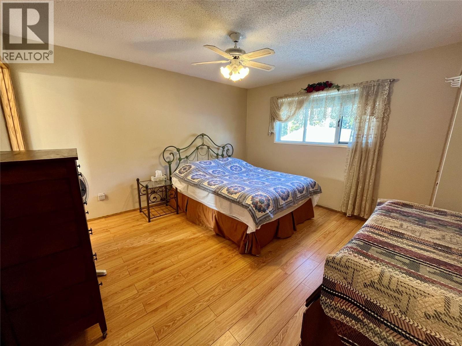 215 Peace River Crescent, Tumbler Ridge, BC - Indoor Photo Showing Bedroom