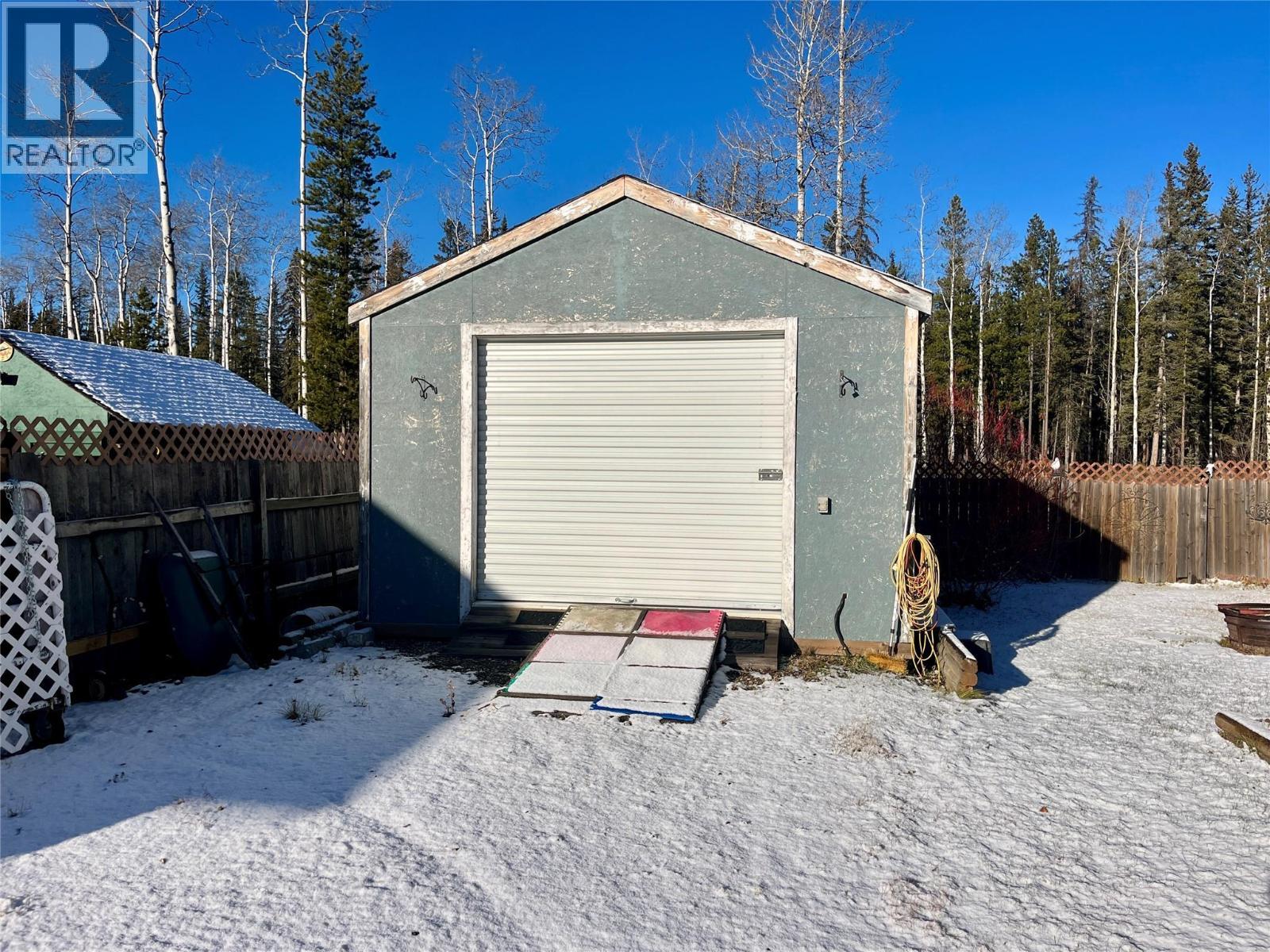 215 Peace River Crescent, Tumbler Ridge, BC - Outdoor
