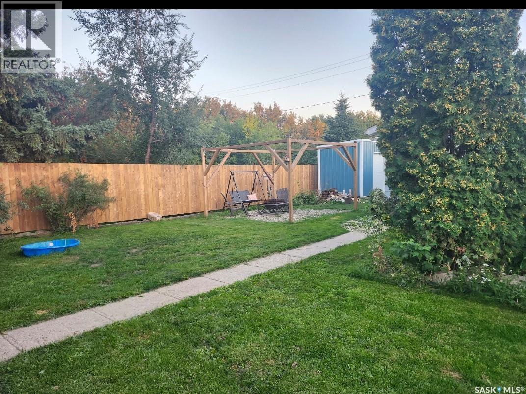 312 6Th Avenue E, Nipawin, SK - Outdoor