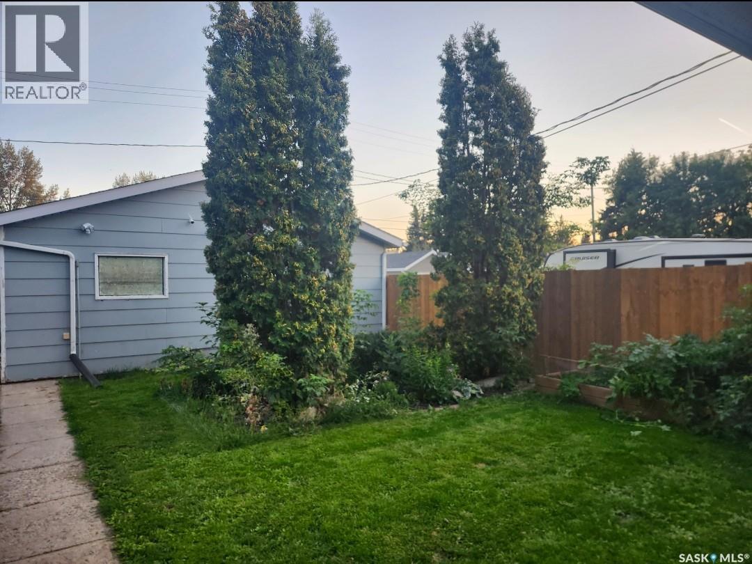 312 6Th Avenue E, Nipawin, SK - Outdoor